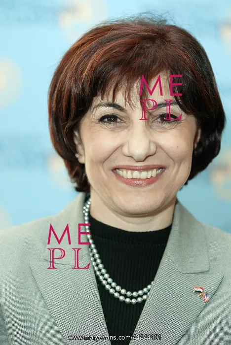 : Buthaina Shaaban : Buthaina Shaaban