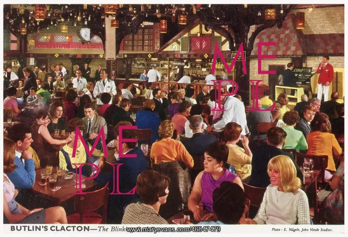 : Butlin's Clacton - the Blinking Owl Bar : Butlin's Clacton - the Blinking Owl Bar