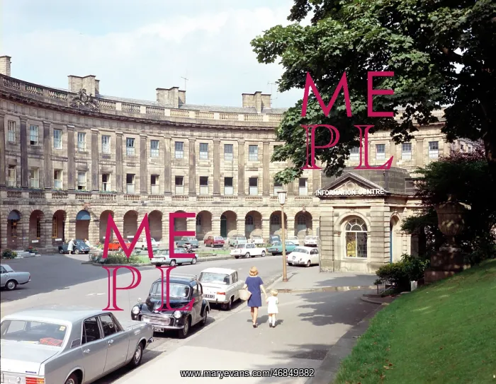 : Buxton - St Ann's Well and Crescent : Buxton - St Ann's Well and Crescent