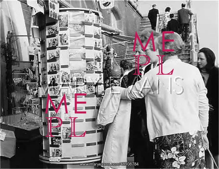  : BUYING POSTCARDS