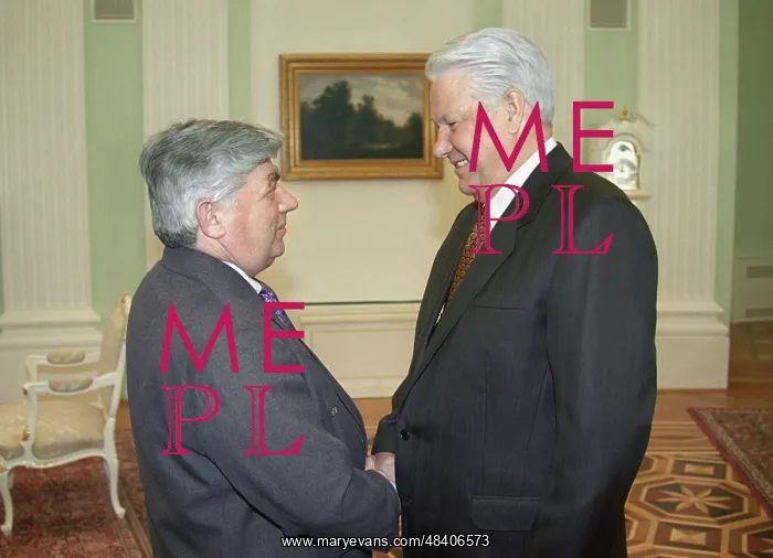 : B.Yelytsin meets Byelorussian Speaker S.Sharetski : B.Yelytsin meets Byelorussian Speaker S.Sharetski