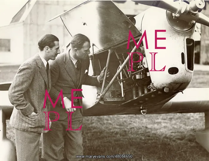 : C W A Scott, right, and his co-pilot Giles Guthrie : C W A Scott, right, and his co-pilot Giles Guthrie