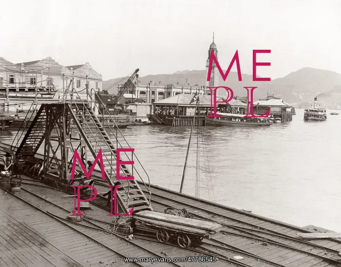 : c.1900s - on the waterfront at Hong Kong - wharves : c.1900s - on the waterfront at Hong Kong - wharves