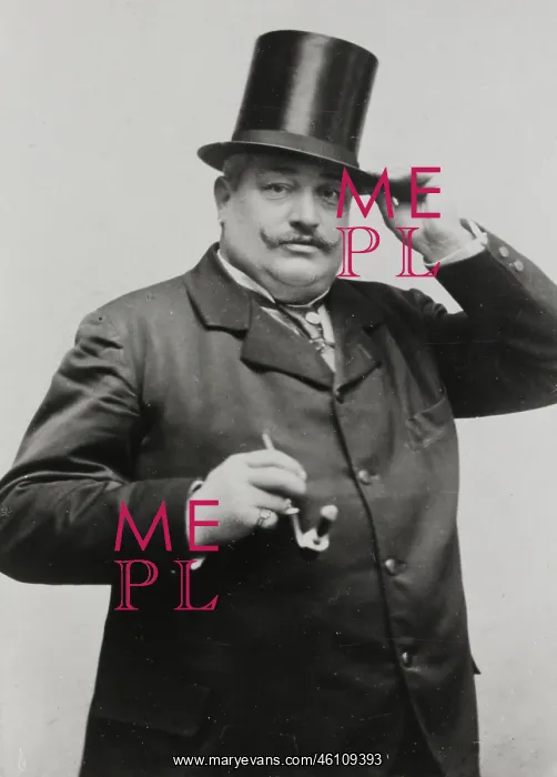 : Cab driver. Man with Topper and pipe : Cab driver. Man with Topper and pipe