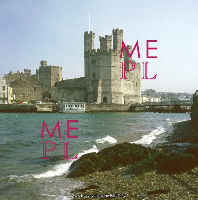 : CAERNARVON CASTLE : CAERNARVON CASTLE