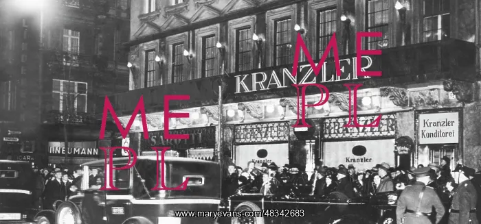 : Cafe Kranzler in Berlin, around 1940 : Cafe Kranzler in Berlin, around 1940