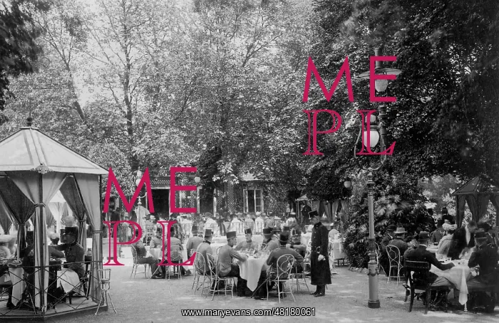 : Cafe in the Vienna Prater, 1900 : Cafe in the Vienna Prater, 1900