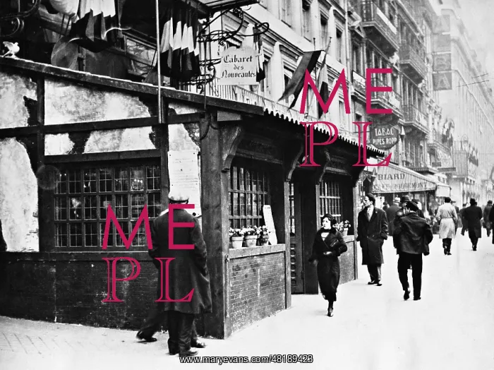 : Cafee in Paris, 1932 : Cafee in Paris, 1932