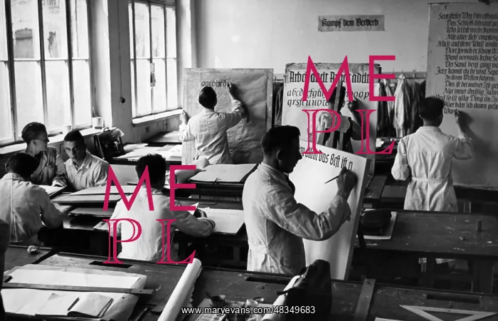 : Calligraphy in a Berlin school for craftsmen, 1938 : Calligraphy in a Berlin school for craftsmen, 1938