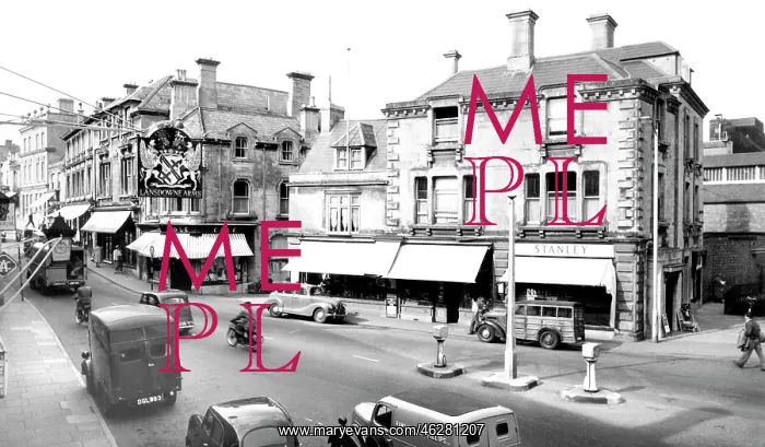  : Calne, the Strand 1957