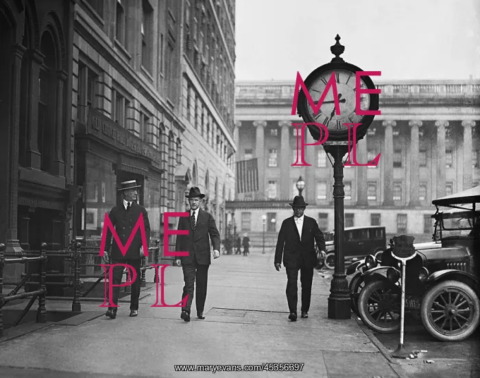 : Calvin Coolidge walking on a Washington D.C. street : Calvin Coolidge walking on a Washington D.C. street