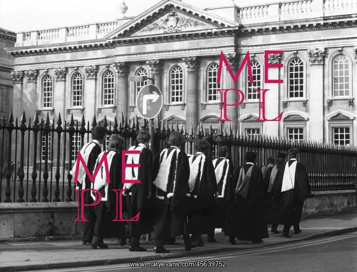: CAMBRIDGE UNIV GRADUATES : CAMBRIDGE UNIV GRADUATES