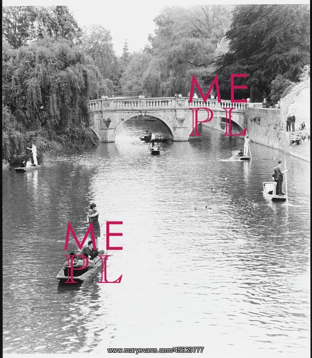 : CAMBRIDGE UNIV RIVER 20C : CAMBRIDGE UNIV RIVER 20C