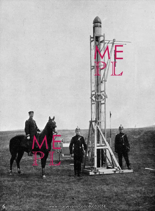  : Camera-carrying rocket
