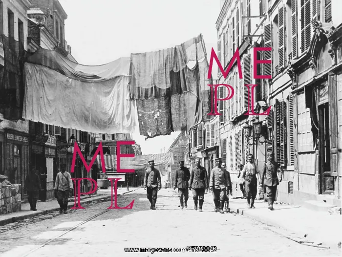 : Camouflaged street WWI : Camouflaged street WWI