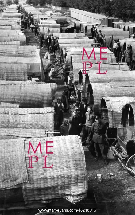 : Camp of Bessarabia-Germans in Galati, 1940 : Camp of Bessarabia-Germans in Galati, 1940