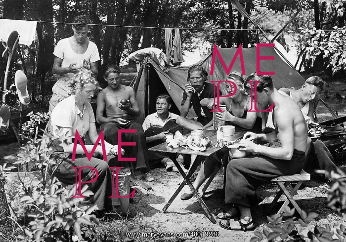 : Camping in the countryside surrounding Berlin, 1937 : Camping in the countryside surrounding Berlin, 1937
