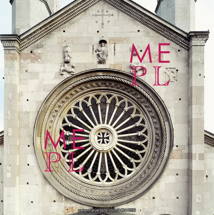 : The Campionese rose window, detail : The Campionese rose window, detail