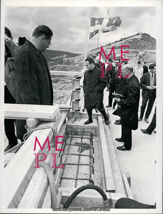 : Canada. 1968 - Canada giant dour barrage Manic 5 : Canada. 1968 - Canada giant dour barrage Manic 5