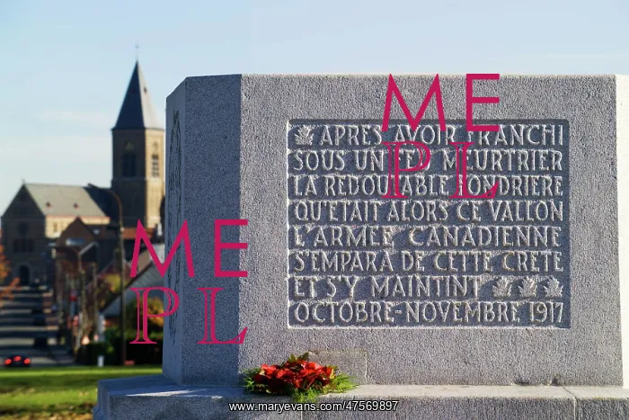 : Canadian Memorial at Crest Farm : Canadian Memorial at Crest Farm