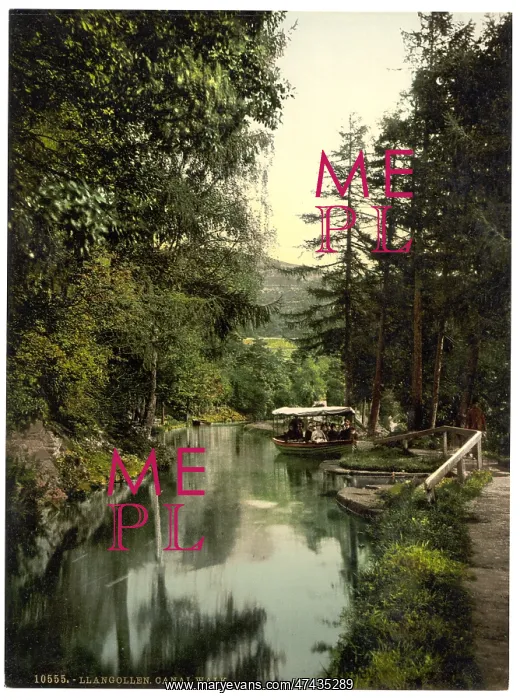 : Canal walk, Llangollen, Wales : Canal walk, Llangollen, Wales