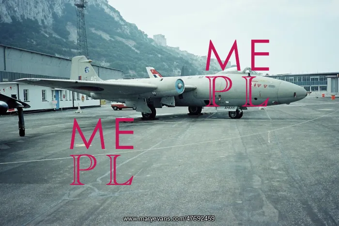 : Canberra PR.9 at RAF Gibraltar : Canberra PR.9 at RAF Gibraltar