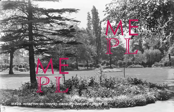 : Canbury Gardens in Kingston upon Thames : Canbury Gardens in Kingston upon Thames
