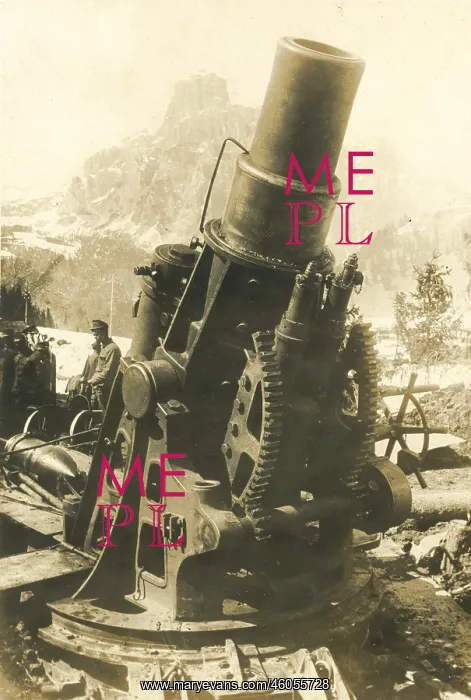 : Cannon. World War I: austrian Cannon in the Dolomites. Photograph. Around 1916 : Cannon. World War I: austrian Cannon in the Dolomites. Photograph. Around 1916