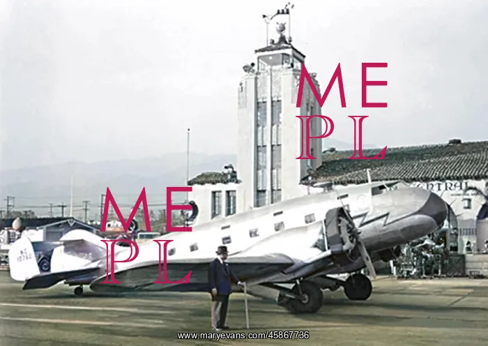 : Capelis XC-12 (forward view, on the ground) at Glendale? : Capelis XC-12 (forward view, on the ground) at Glendale?