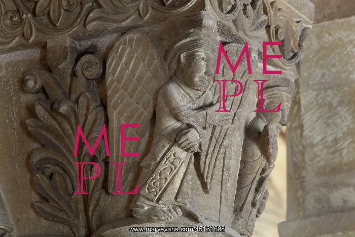 : Capital with angel, Abbatiale Sainte-Foy, Conques : Capital with angel, Abbatiale Sainte-Foy, Conques