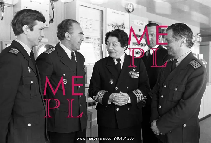 : Captain Anna Shchetinina, 1982 : Captain Anna Shchetinina, 1982