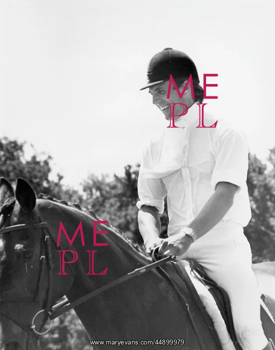 : Captain Mark Phillips - Riding : Captain Mark Phillips - Riding
