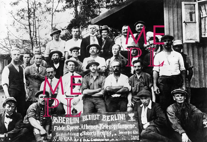 : Captives from Berlin in Pretoria, 1916 : Captives from Berlin in Pretoria, 1916