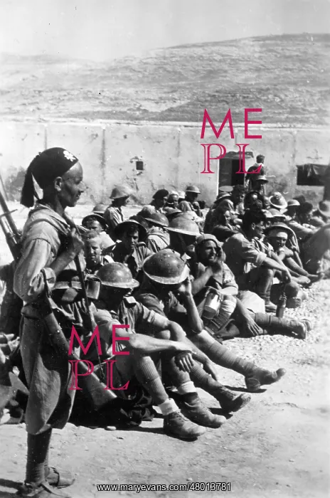 : Captured Britons in Africa, 1942 : Captured Britons in Africa, 1942