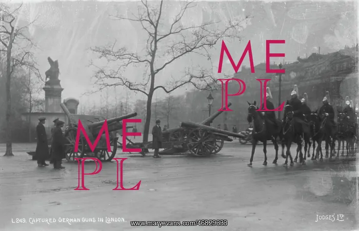 : Captured German Guns in London : Captured German Guns in London