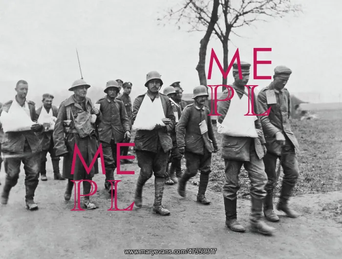 : Captured German prisoners, Western Front, WW1 : Captured German prisoners, Western Front, WW1