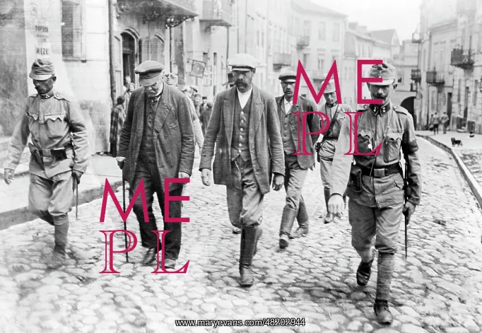 : Captured Russian spies, 1915 : Captured Russian spies, 1915