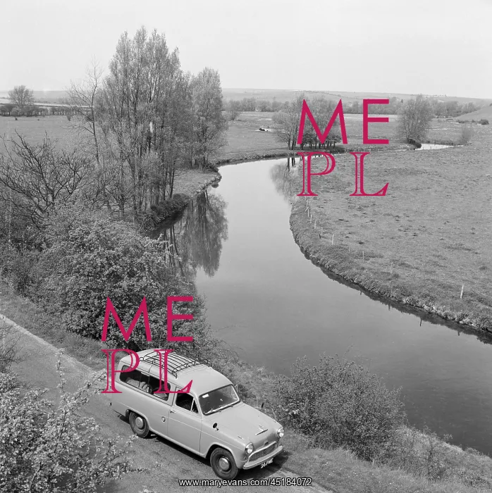 : Car In The Countryside : Car In The Countryside