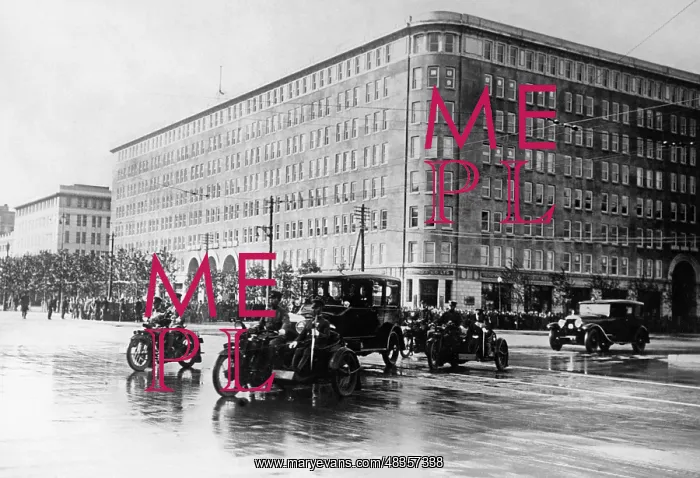 : The car of Emperor Hirohito, 1930 : The car of Emperor Hirohito, 1930