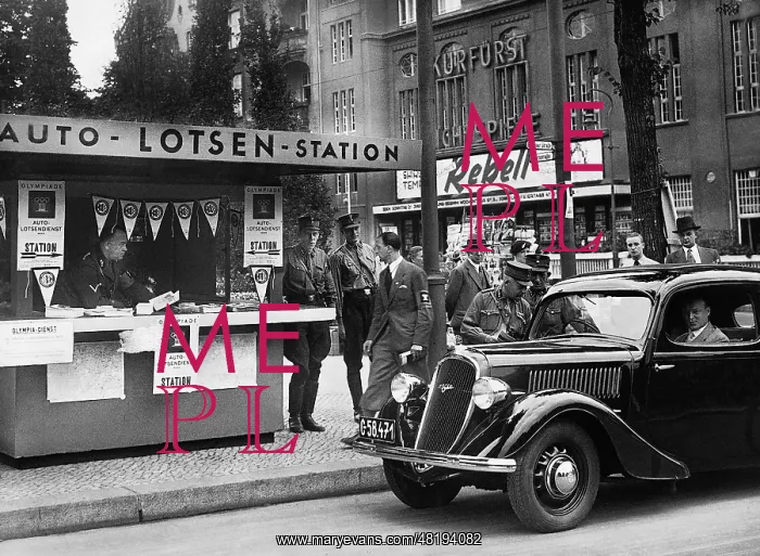 : Car guide center in Berlin, 1936 : Car guide center in Berlin, 1936