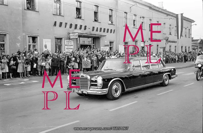 : The car of king Baudouin and Queen Fabiola of : The car of king Baudouin and Queen Fabiola of
