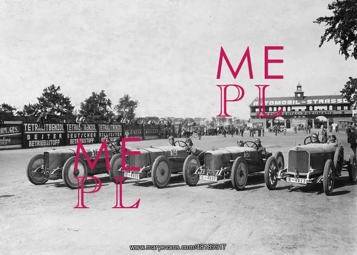 : Car race at the Avus, 1922 : Car race at the Avus, 1922