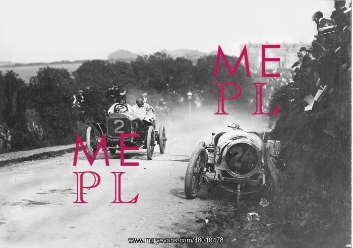 : Car race on the Isle of Man : Car race on the Isle of Man