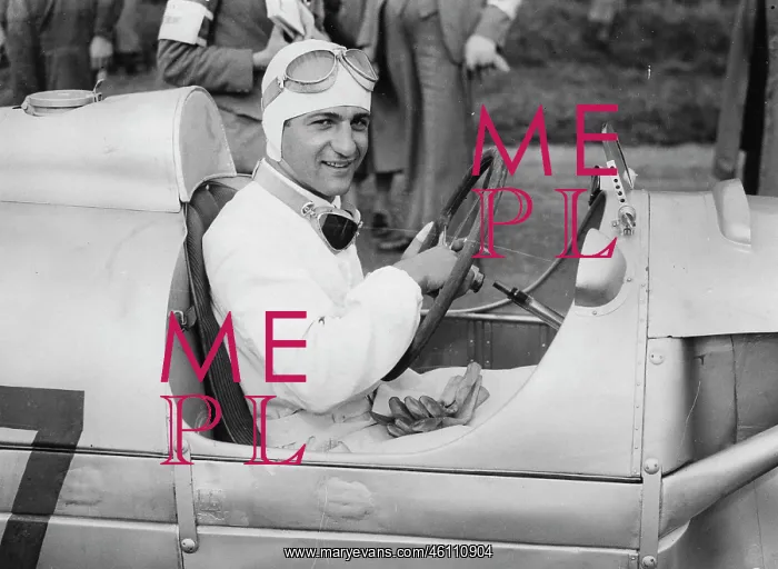 : The car racer H - Muller in his Union : The car racer H - Muller in his Union