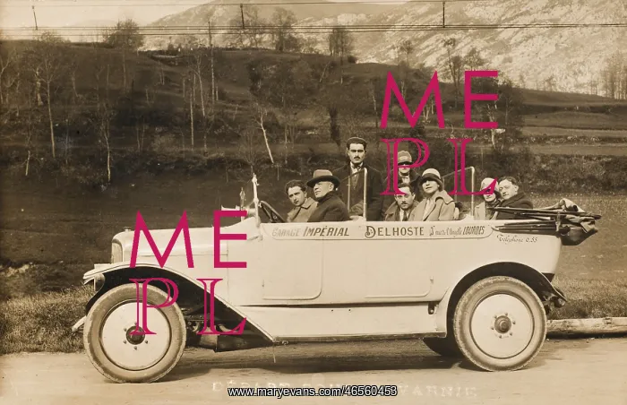 : Car taking believers to Lourdes : Car taking believers to Lourdes