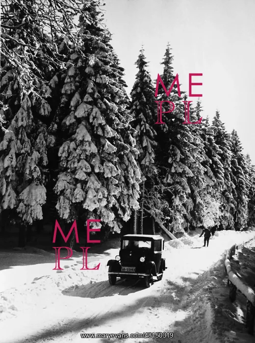 : Car traffic in the winter, 1934 : Car traffic in the winter, 1934
