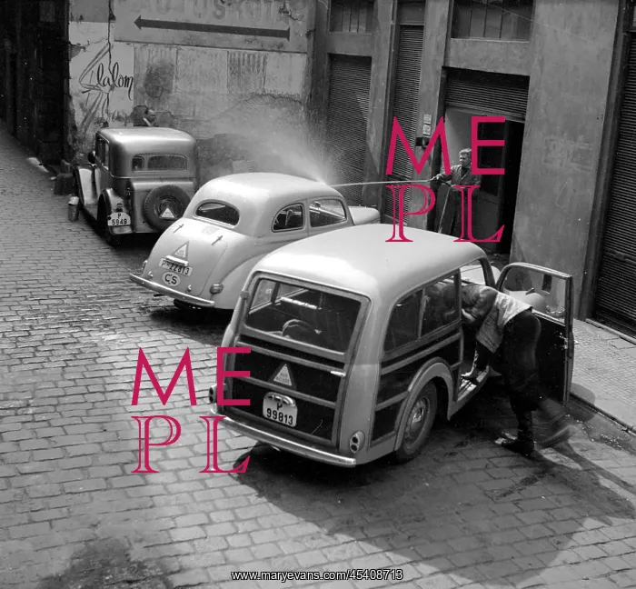 : Car washing : Car washing
