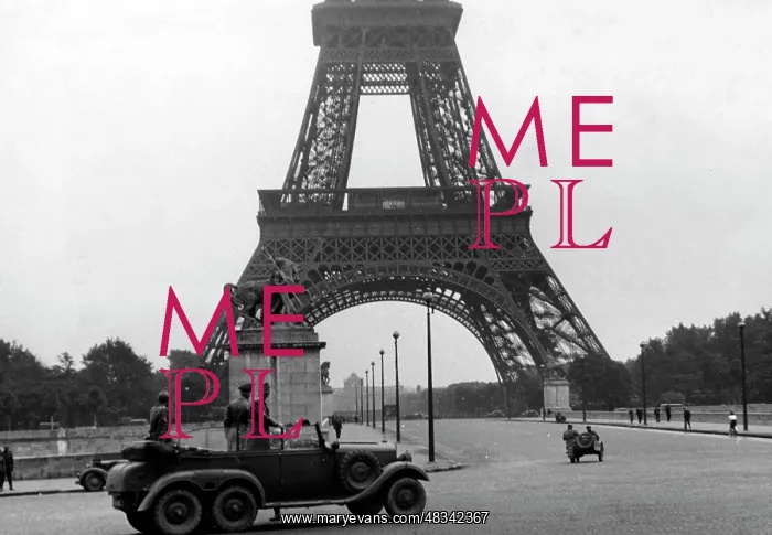 : Car of the Wehrmacht in front of the Eiffel Tower in Paris : Car of the Wehrmacht in front of the Eiffel Tower in Paris