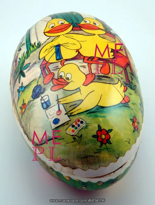  : Cardboard Easter Egg - 1950's. Chicks and flowers