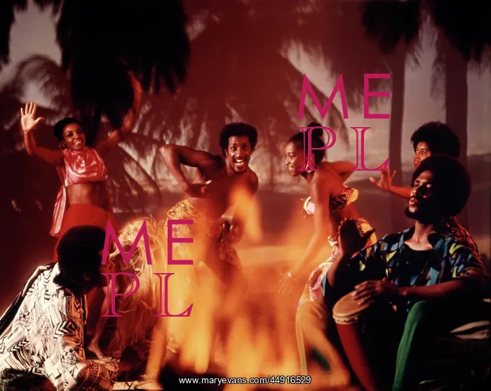 : Caribbean Calypso Dancers and Musicians Around Fire : Caribbean Calypso Dancers and Musicians Around Fire